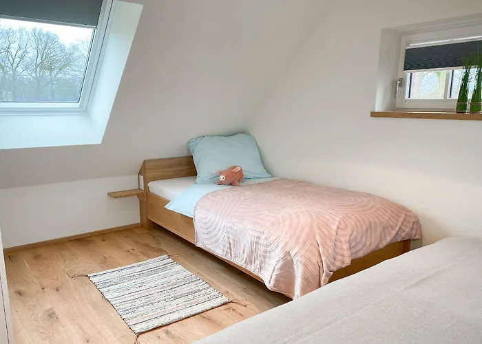 Alter Stall - Linke Seite Fuer 3 Personen Daire Ohne